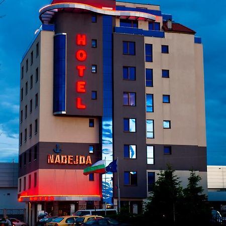 Nadejda Hotel Sofia Buitenkant foto